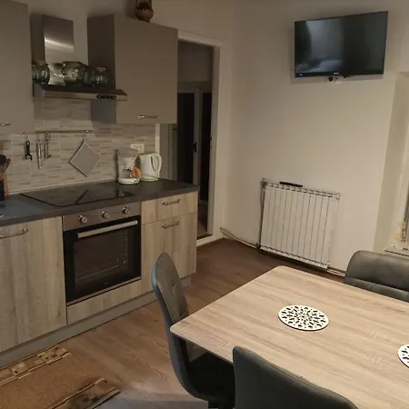 Niv Apartament *