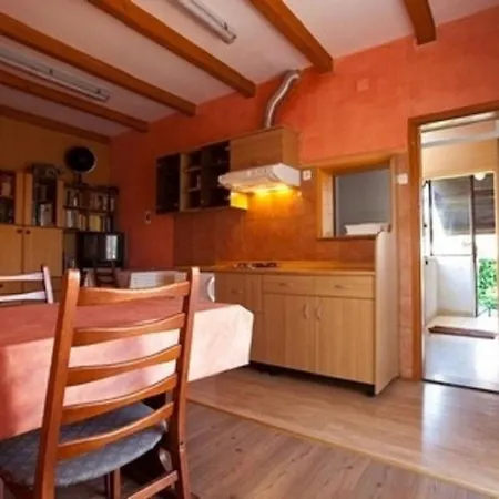 Апартаменты Nives Умаг